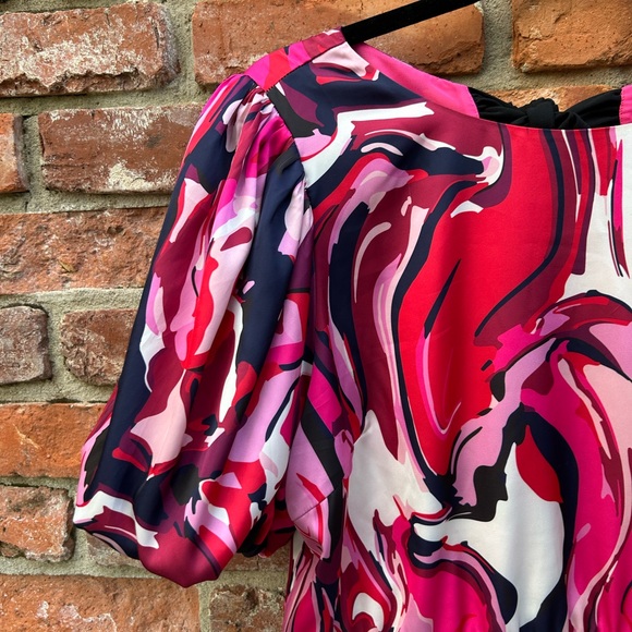 Crosby by Mollie Burch NWOT Aspen Print Angela Peplum Blouse L Bow - Picture 8 of 9